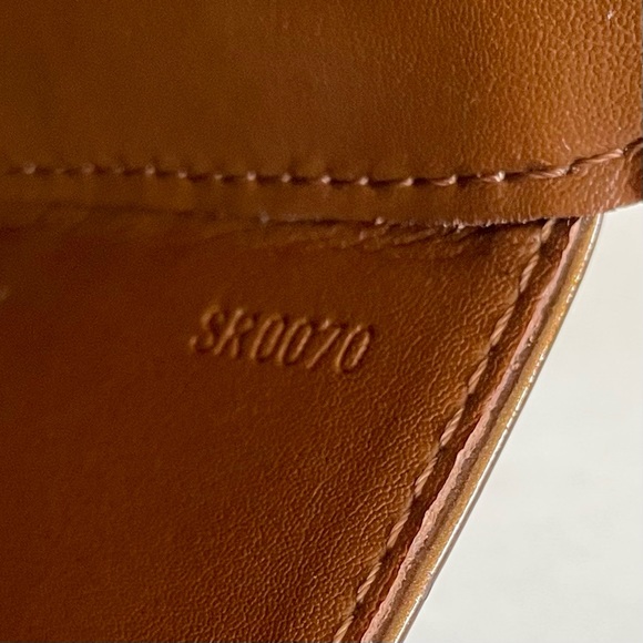 SOLD - Louis Vuitton Christie GM Crossbody Bag | LV Monogram Vernis Bronze Bag - Picture 13 of 16